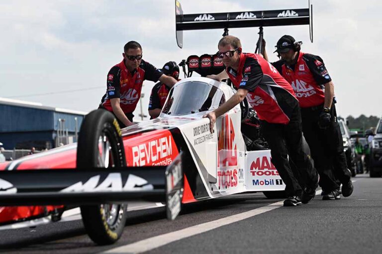 Mac Tools Toyota Top Fuel Dragster Team Kalitta Motorsports