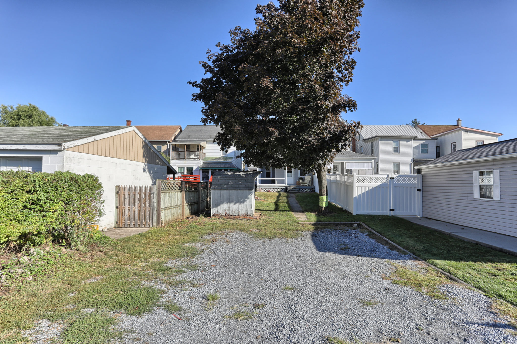 12 E. Maple Avenue Rear parking • Emmily Longenecker Team Iron