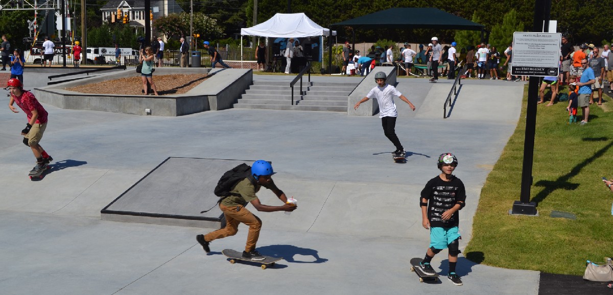 Apex, NC (Roger Family Skate Plaza) Team Pain Skate Parks