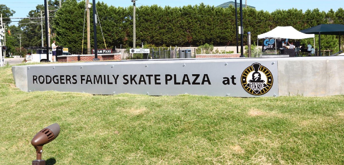 Apex, NC (Roger Family Skate Plaza) Team Pain Skate Parks