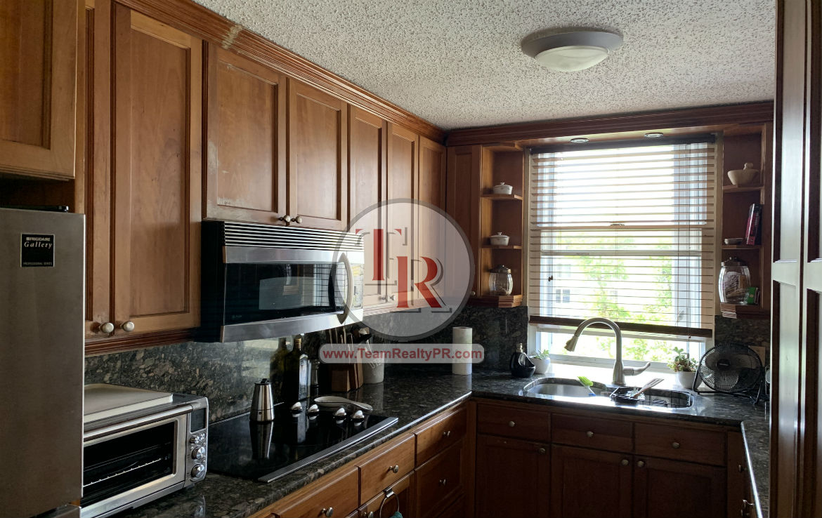 Villas de Parkville Team Realty