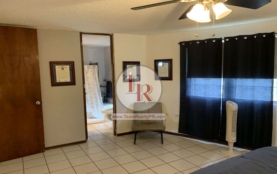 Villas de Parkville Team Realty