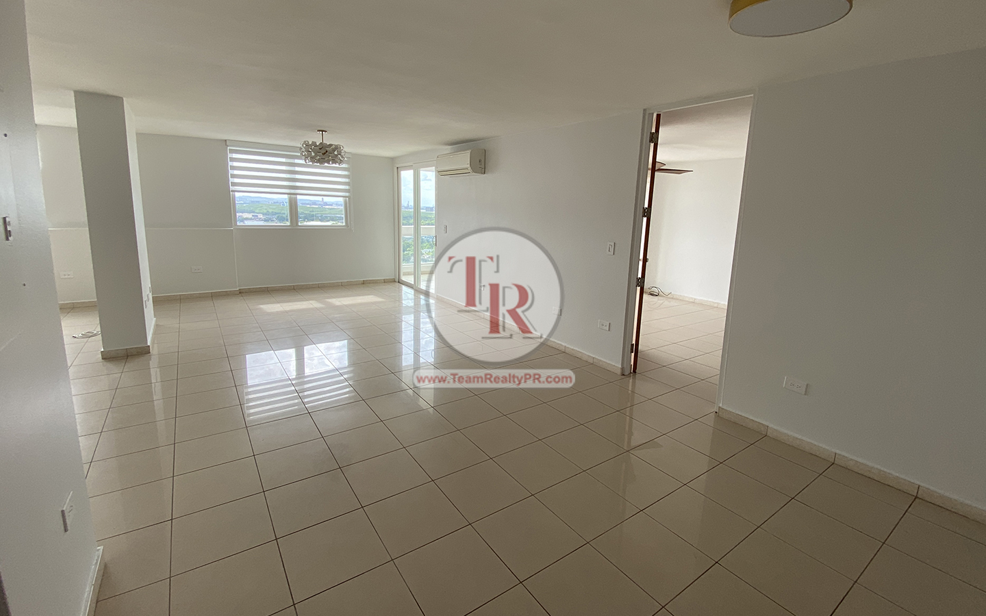 Coliseum Tower Team Realty