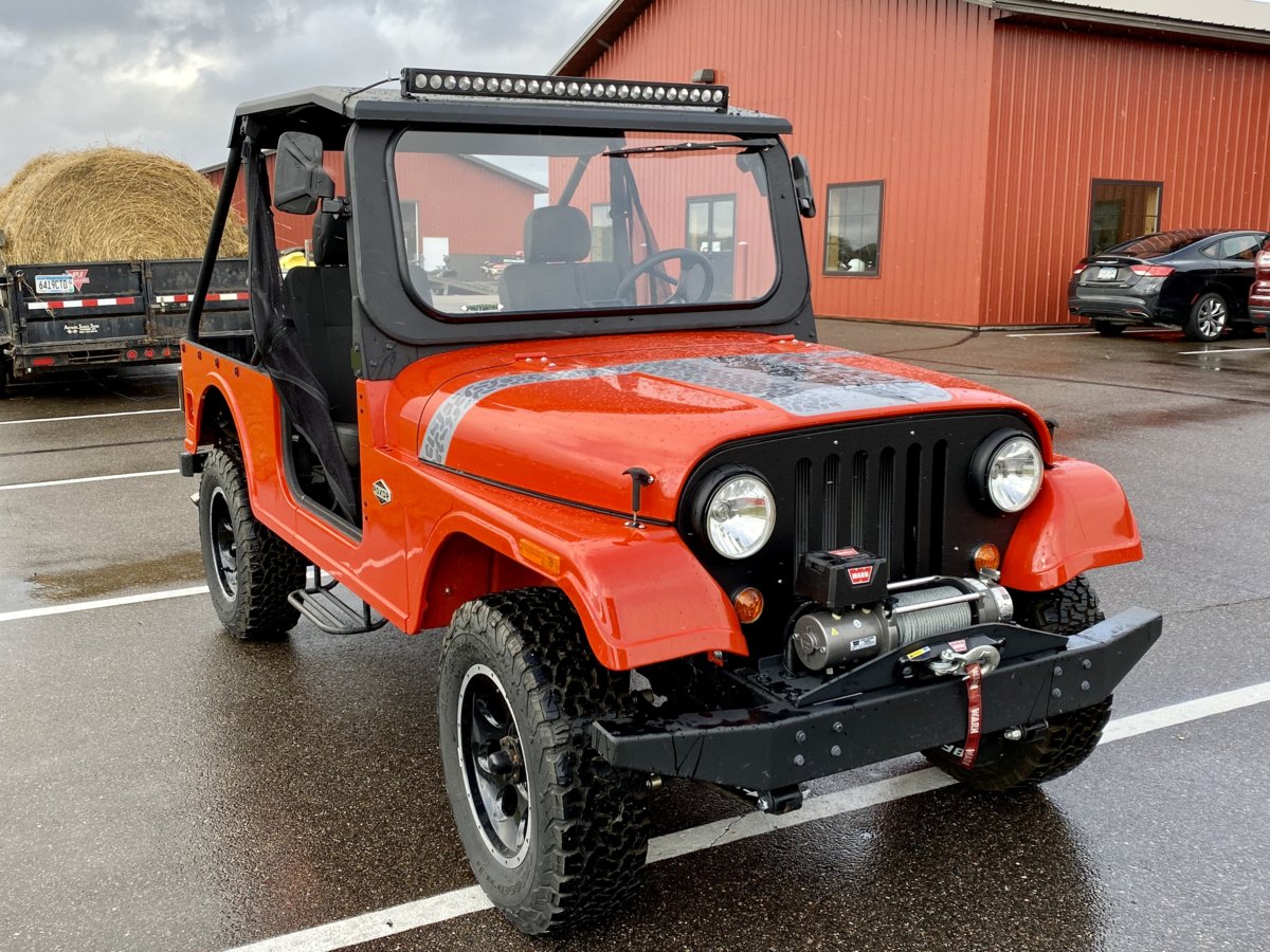 NEW FRP MAHINDRA ROXOR FRONT SHOW GRILL WITH CUT OUT TURN SIGNAL LED