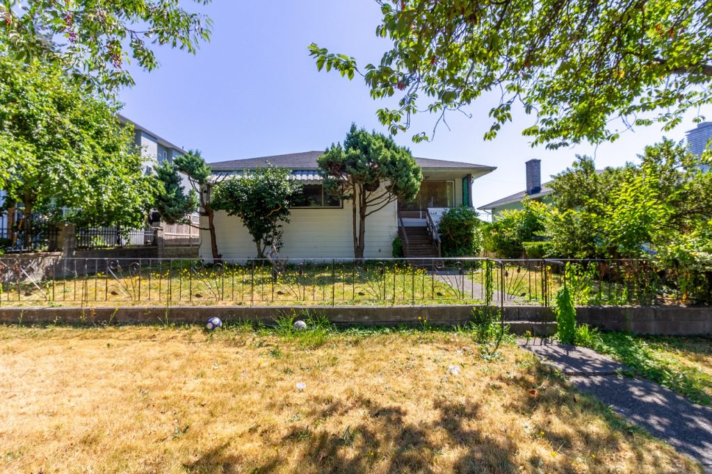 1440 Rosser Avenue, Burnaby North Team Vince Chan