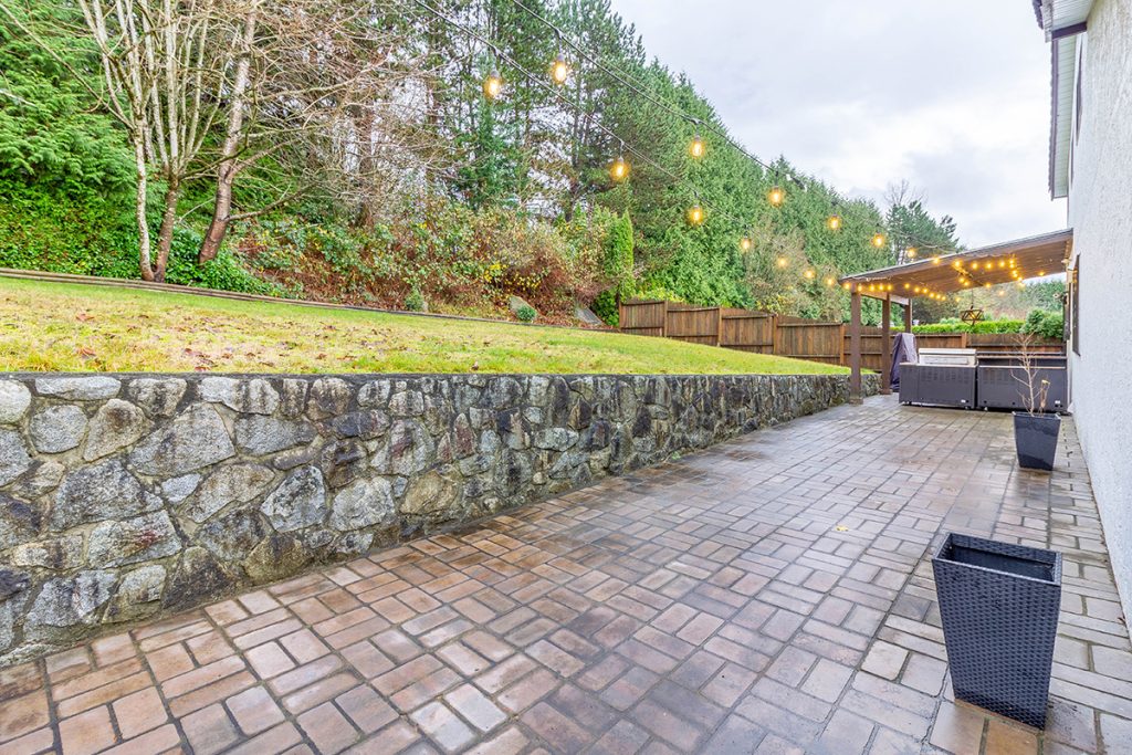 1302 PHILLIPS AVENUE, Burnaby North Team Vince Chan