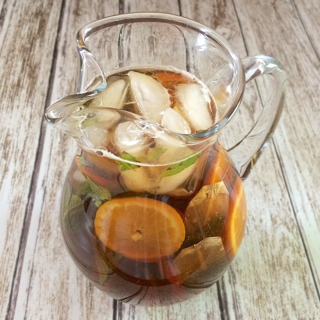 How To Make Sun Tea and 5 Iced Tea Recipes