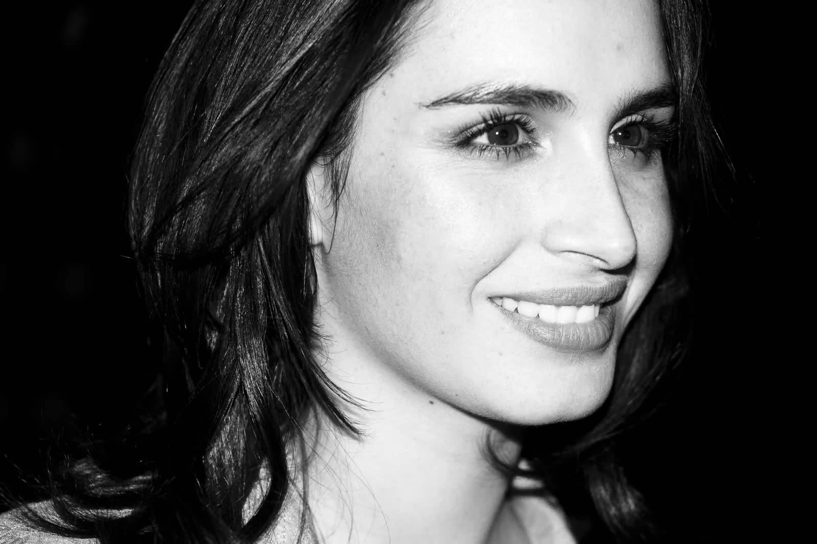 Fernanda Urrejola posó desnuda para revista - TeCache.cl