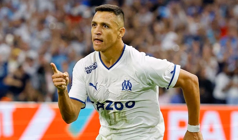 "Estoy completamente enamorada de él": Ex chica reality quiere tener