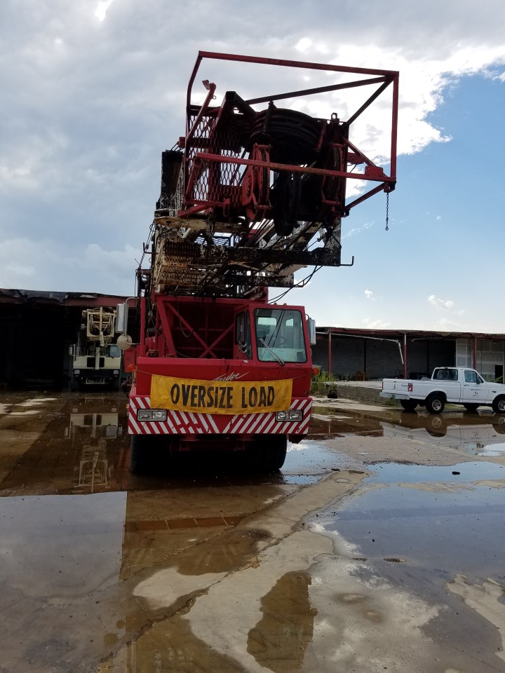 Taylor Industries TI500 Oil Well Service Unit / Workover Rig