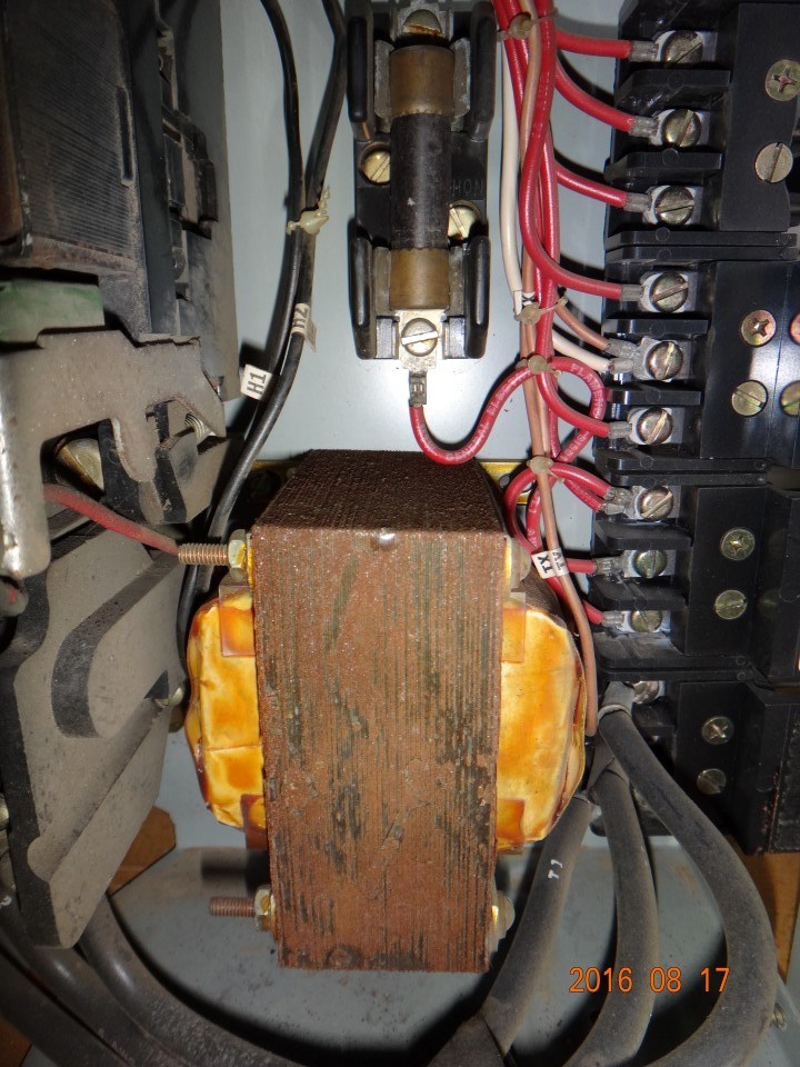 General Electric Motor Control Center Buckets IC2700 size 2