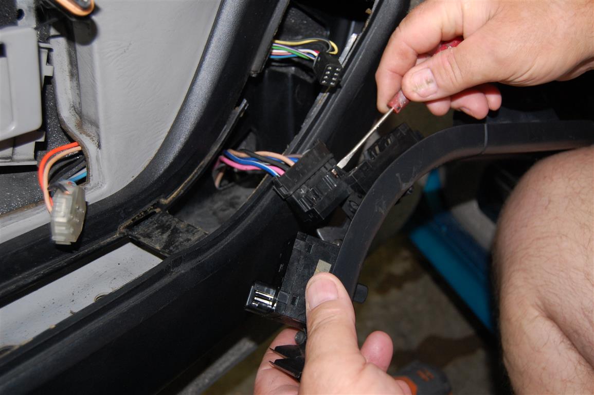 8496 Door Outside Seal Strip Replacement CC Tech