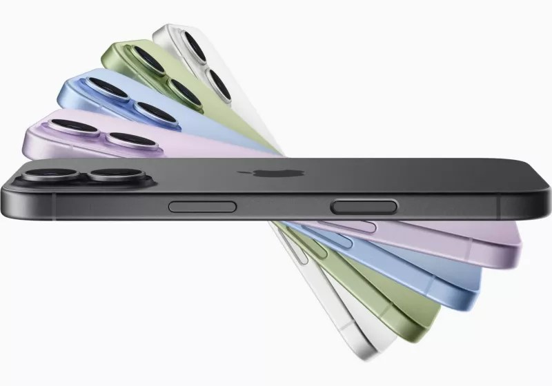 iPhone 17 wins over critics with ProMotion display and more storage iPhone 17 wins over critics with ProMotion display and more storage