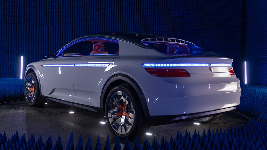 صور .. كوالكوم تستعرض تكنولوجيا الجيل الجديد داخل السيارة بمواصفات خيالية