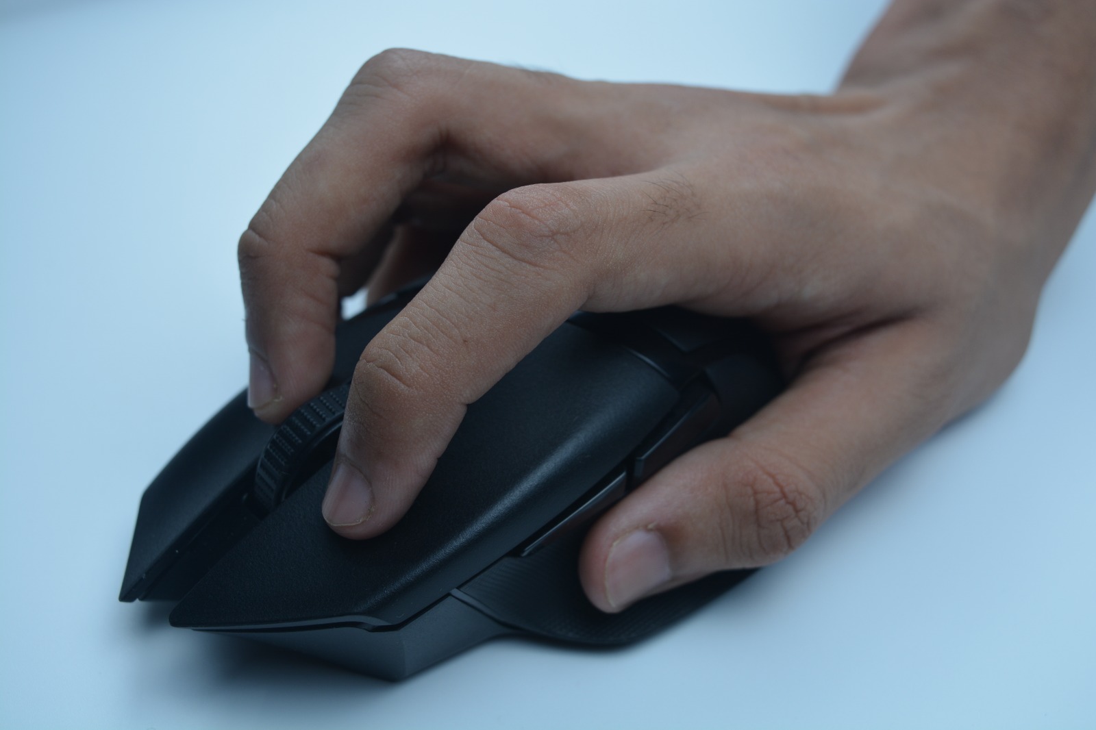 5 BEST Fingertip Grip Mouse In 2024 [HandsOnTested] Tech4Gamers