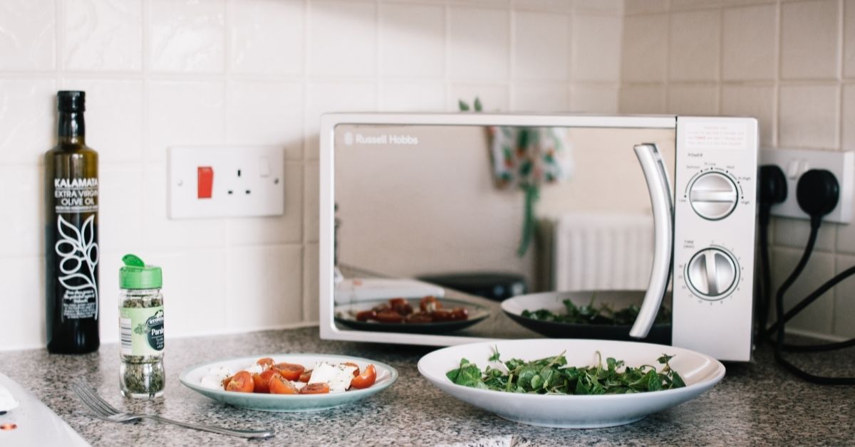 Beginners Guide for How to use Microwave Oven [Safety Tips]