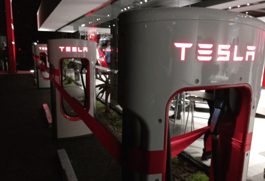 Inside Tesla’s Melbourne store, 2/4 superchargers now online techAU