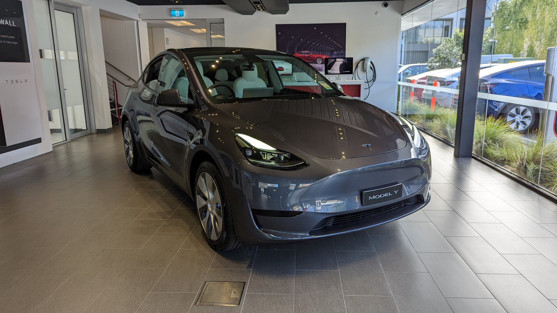 Tesla Model Y is the 3rd bestselling vehicle in Australia, leading EV sales to 7.7 of the