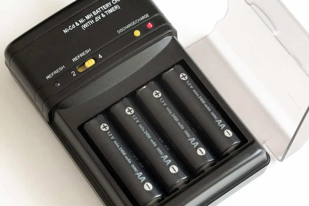 Different Types of Batteries and Their Uses Tech Behind It