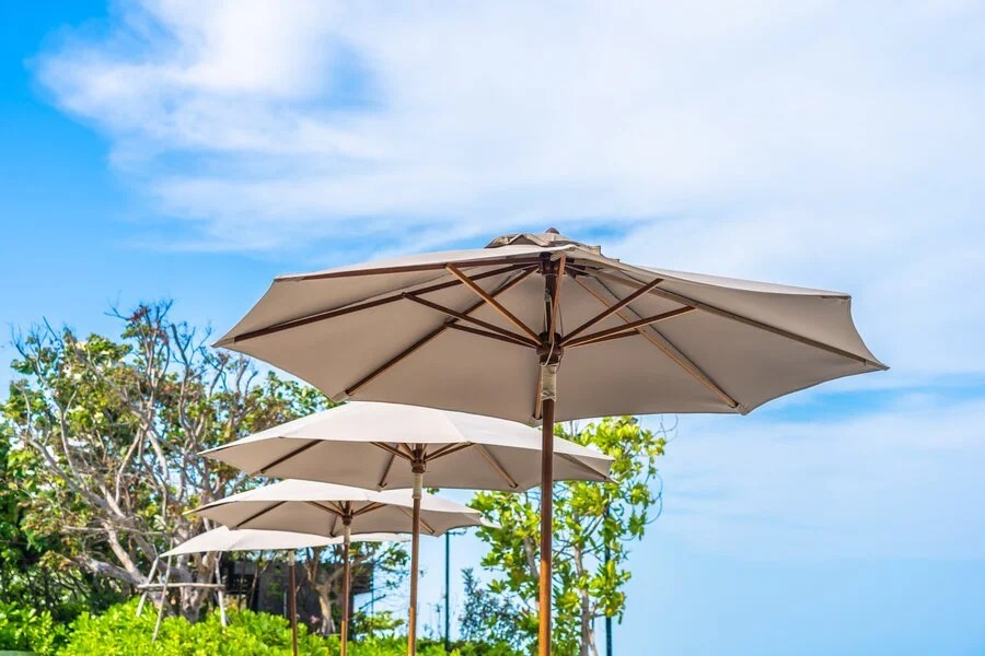 Outdoor Umbrellas Choosing the Right One for Your Restaurant Tech