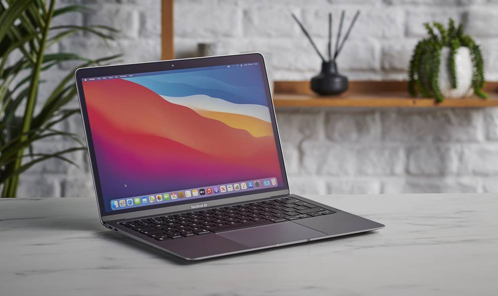MacBook Air (M1, 2020) Review Is it Worth Buying?