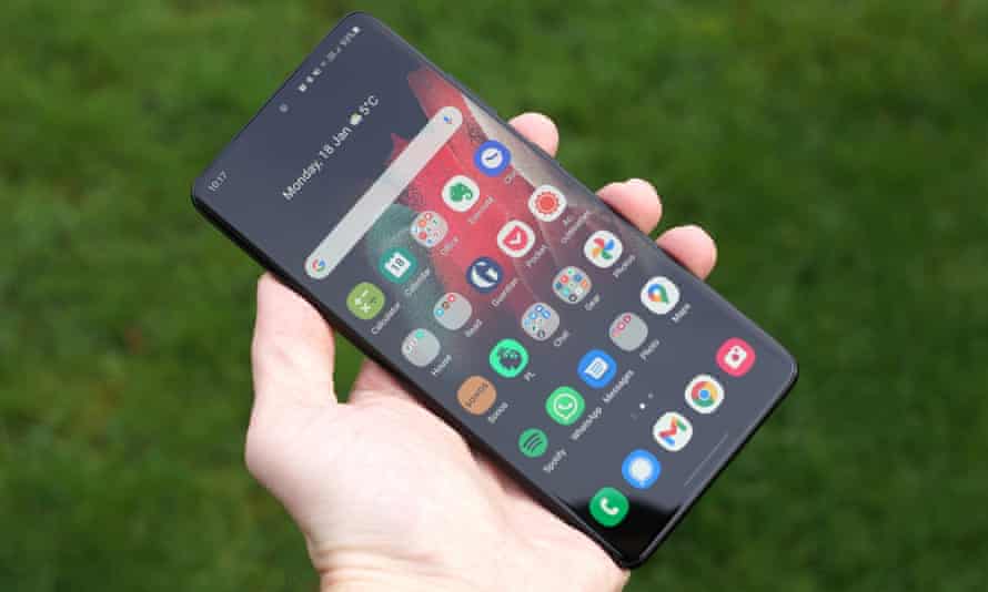 Samsung Galaxy S21 Ultra 5G has the best smartphone display according