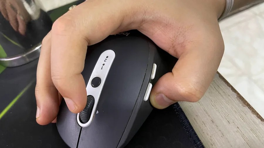 Middle Mouse Button Not Working (Reasons and FIX!)