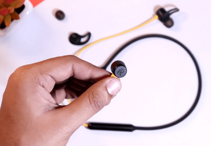 Realme Buds Wireless Review BEST WIRELESS EARPHONES UNDER 2000? TechBurner
