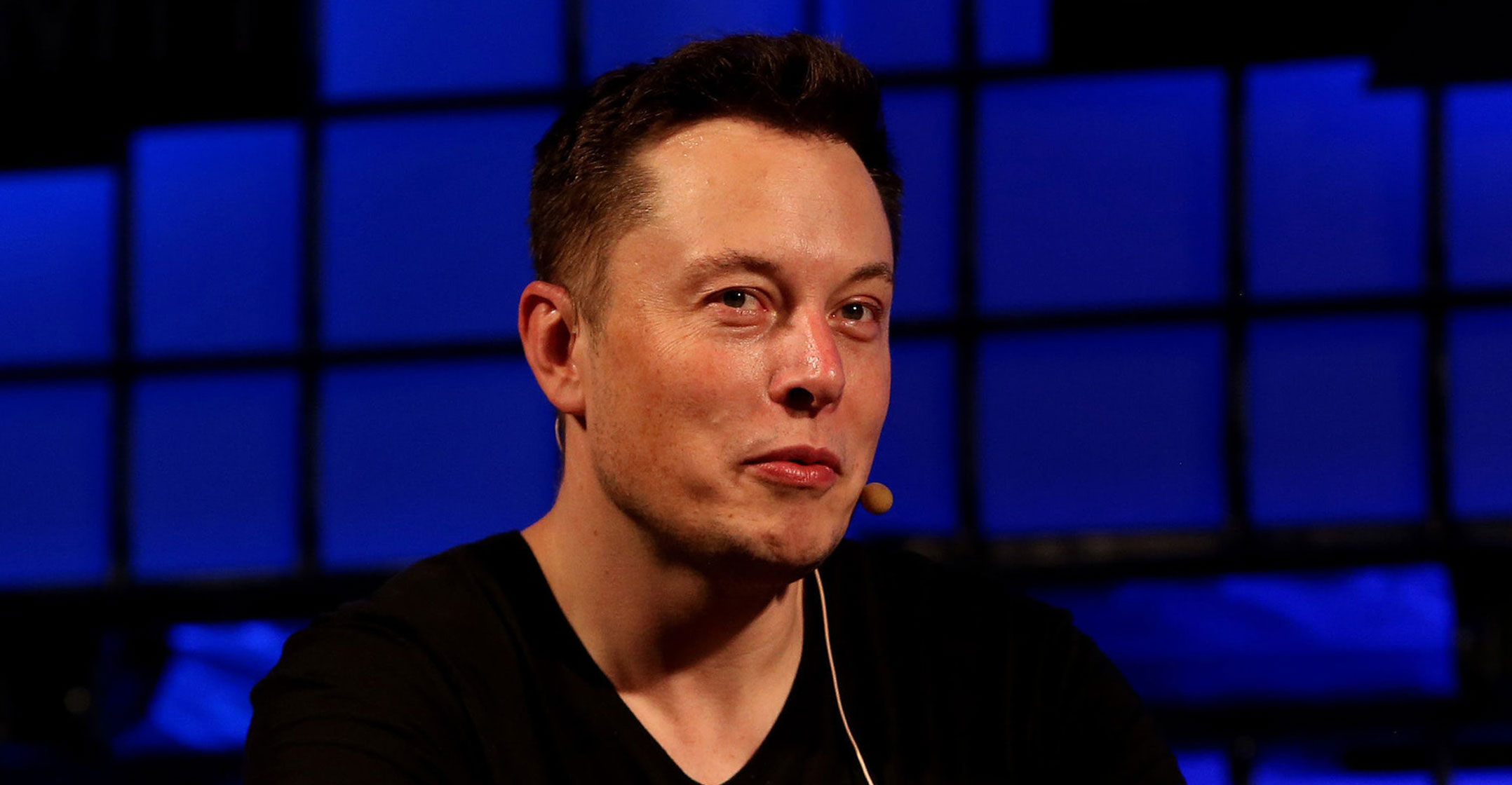 Elon musk/twitter elon musk and singer grimes welcomed a son on monday, but the world puzzled over the baby's name. Elon Musk offers glimpse of SpaceX's Internet satellites ...