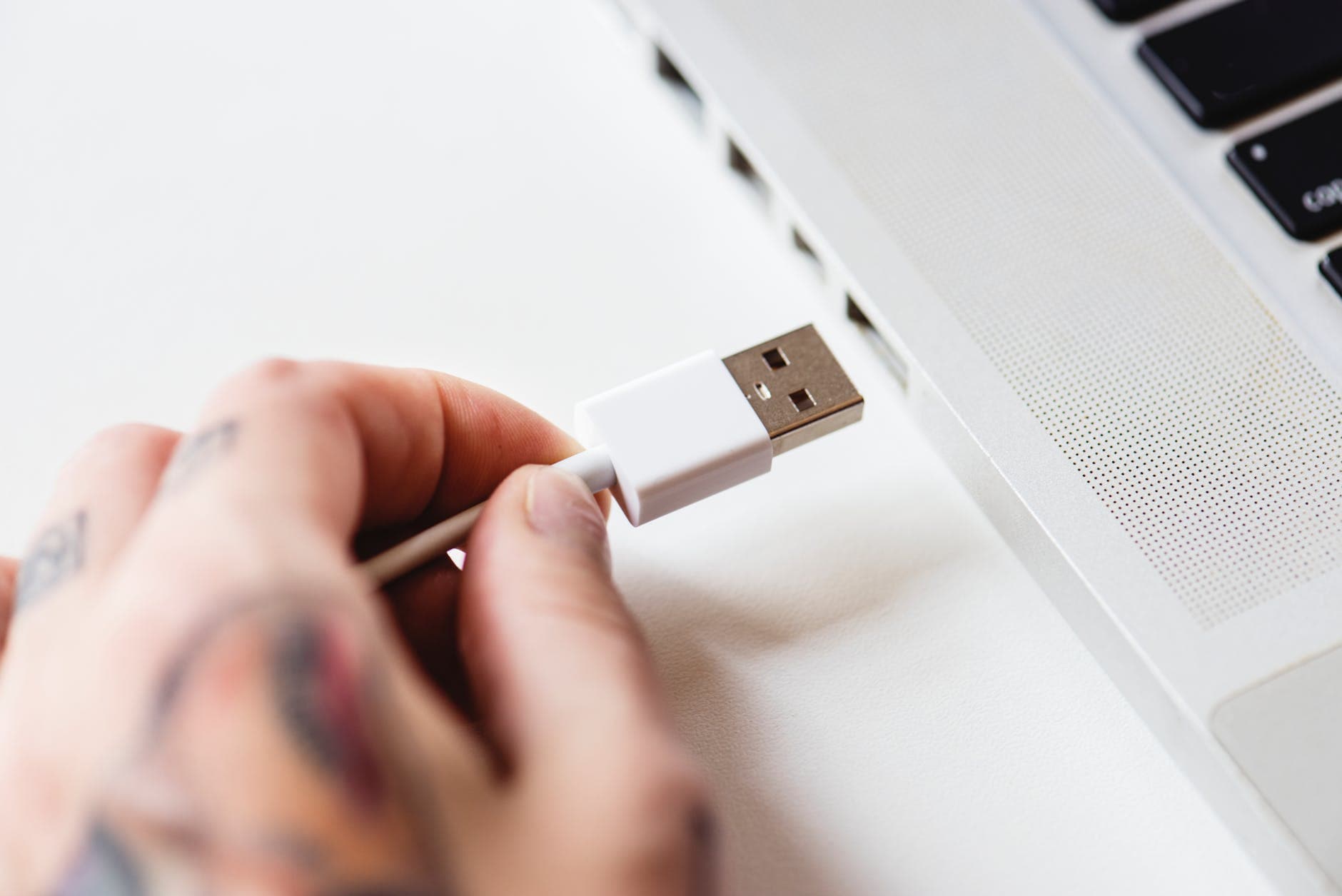 Do I need to Safely Remove USB Flash Drives in Windows?