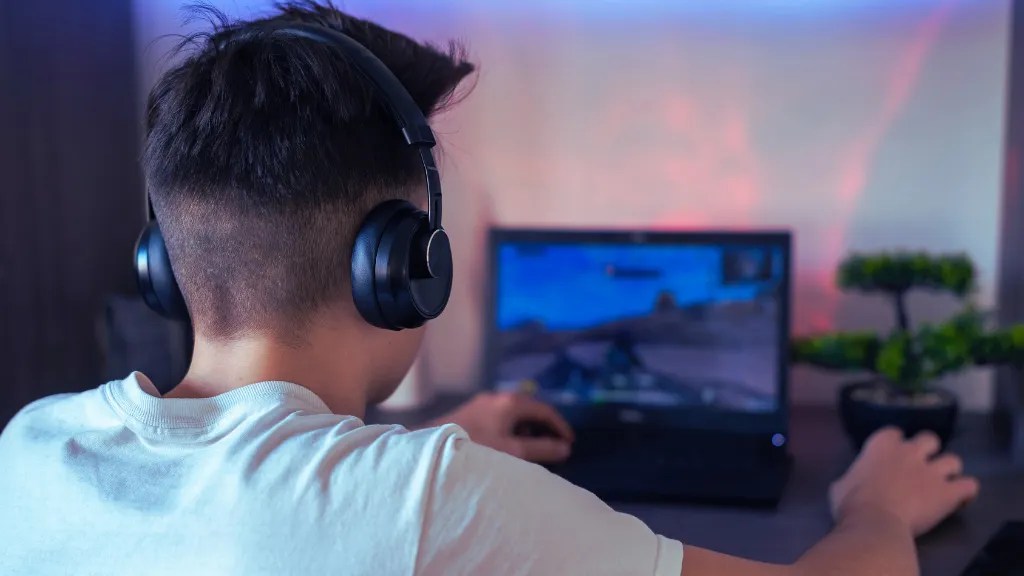 How Much Do Laptops Weigh? A Comprehensive Guide TechColleague