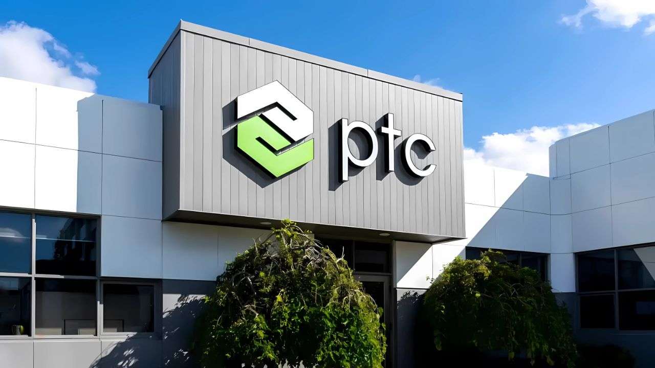 PTC Off Campus Drive 2025: Hiring Associate Product Analyst