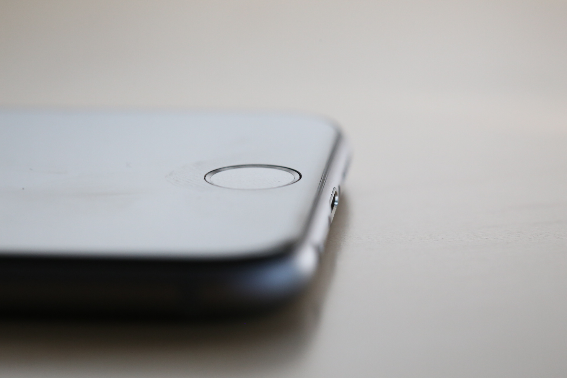 iPhone 7 could replace the home button with a touch surface TechCrunch