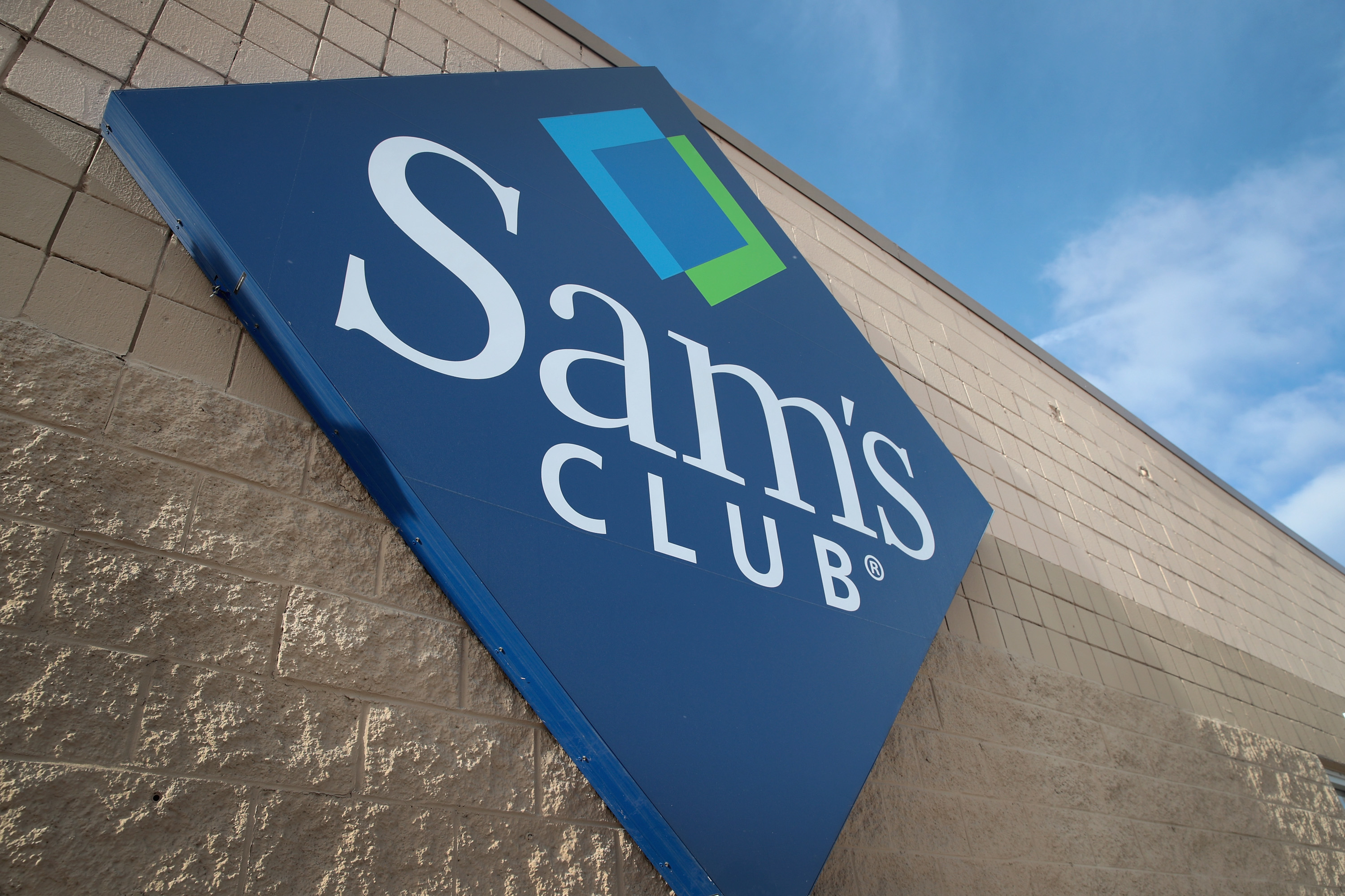 Walmart's Sam's Club partners with Instacart for sameday grocery