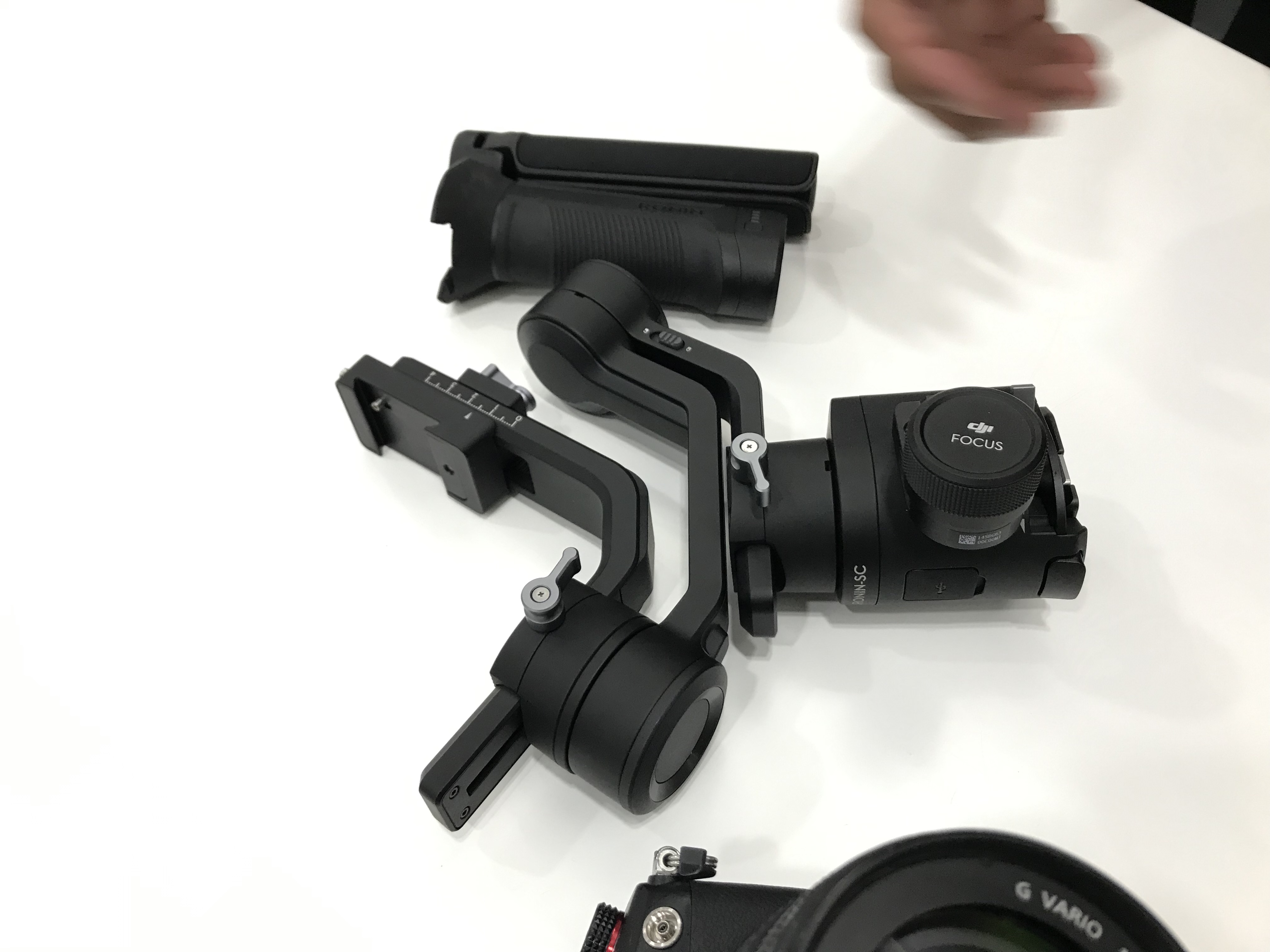 DJI introduces a Ronin stabilizer for mirrorless cameras TechCrunch