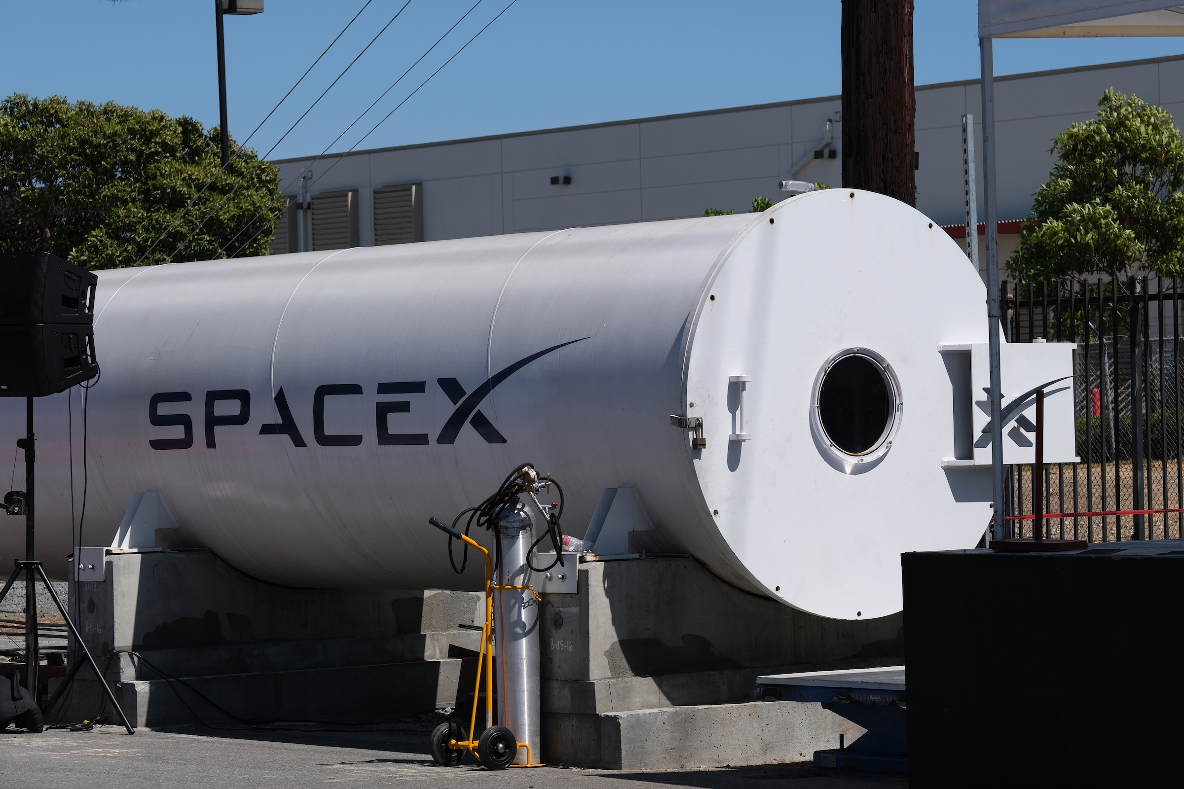 Team TUM wins SpaceX Hyperloop Pod Competition with record 288 mph top