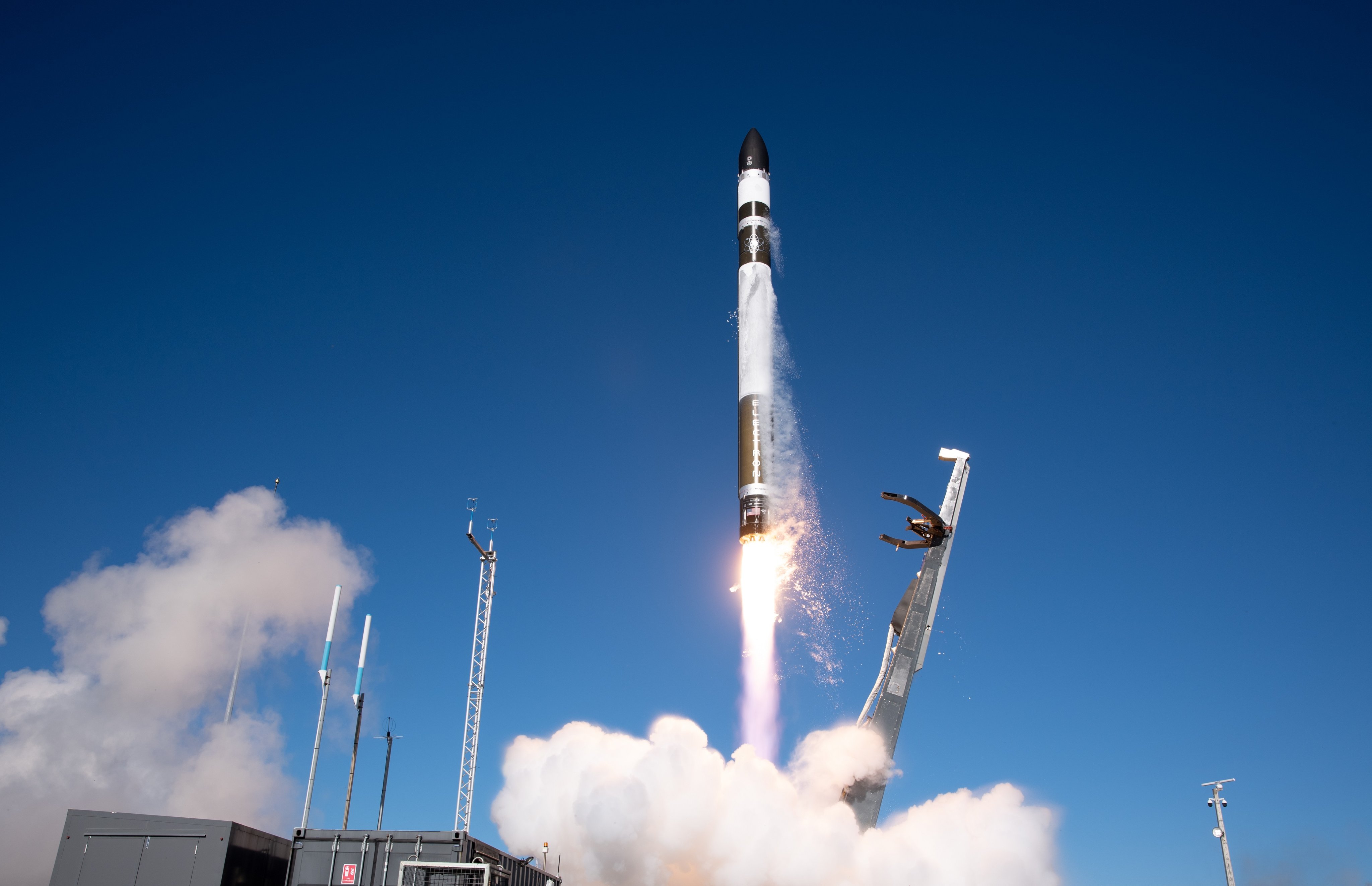 Rocket Lab returns to flight with a successful launch of a Capella