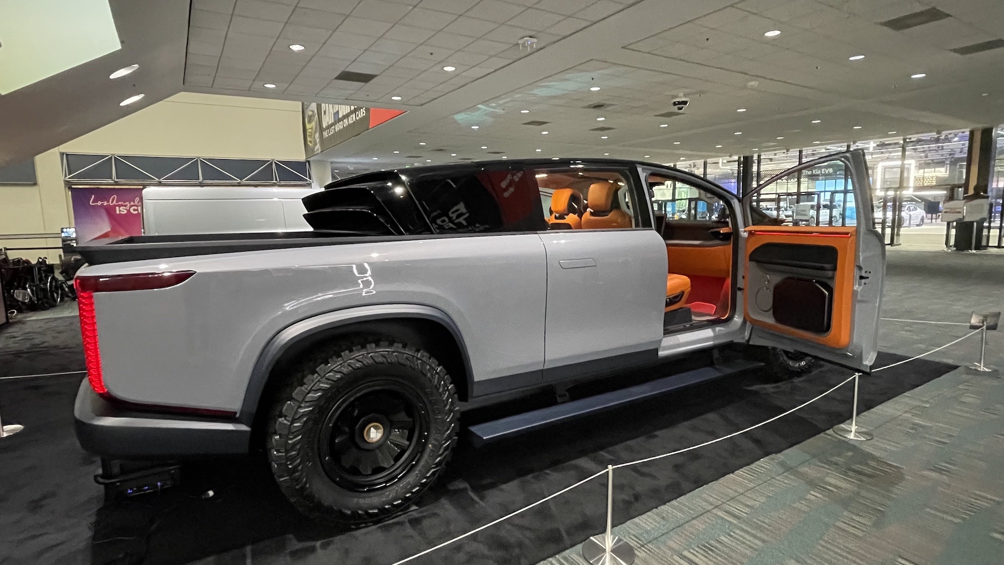 2021 Los Angeles Otomobil Fuarı'nın en yüksek ve en düşük World EDU