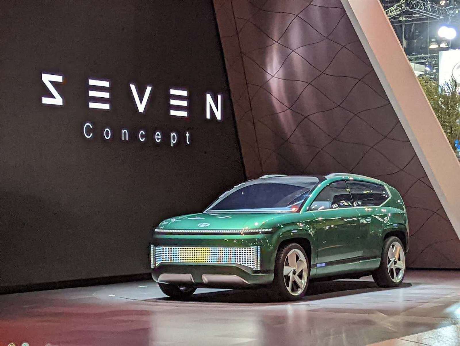 Hyundai's new electric SUV concept showcases a 'hygienic' loungelike