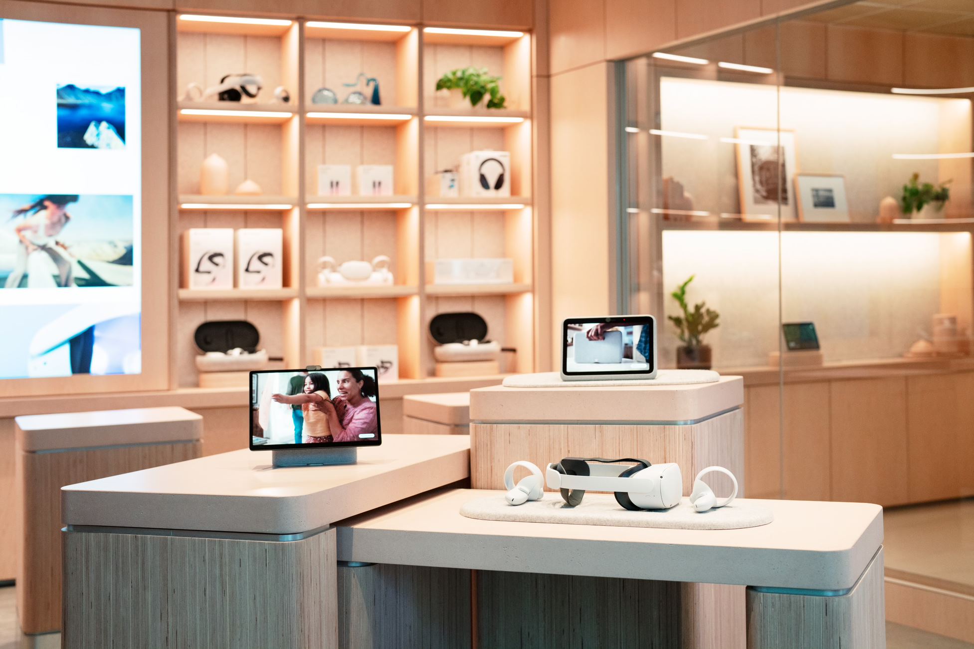 Meta Portal owners can now use their devices as a second screen for PCs