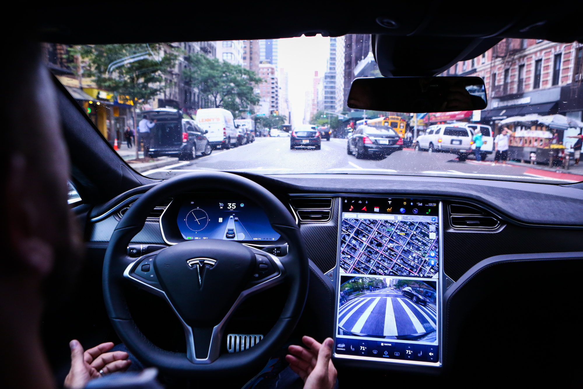 Tesla loses top AI executive who led Autopilot vision team