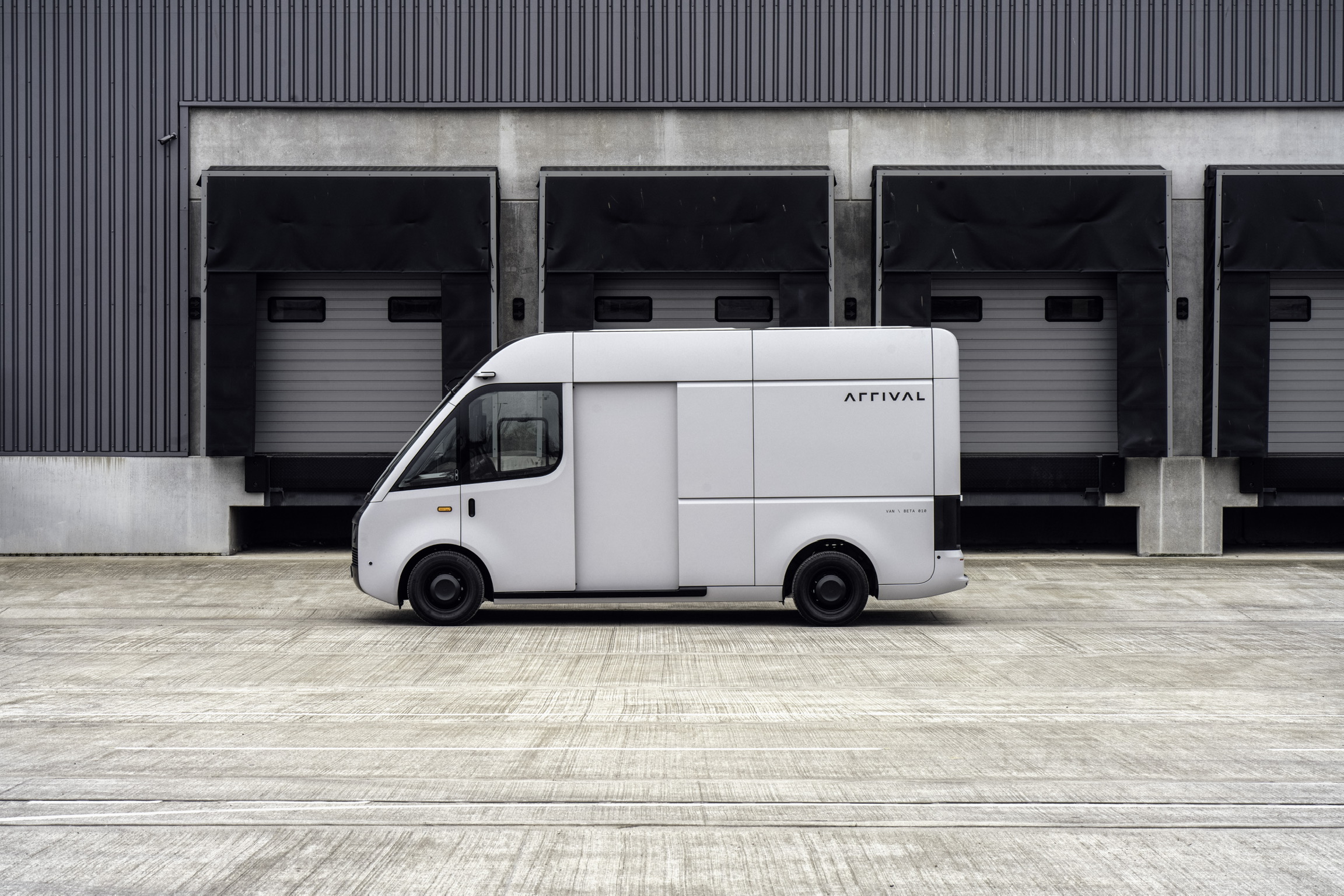 Arrival slashes production targets to 20 EV vans