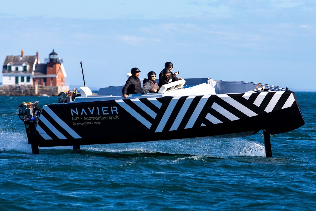 Navier's 30foot hydrofoiling electric boat hits the water and prepares