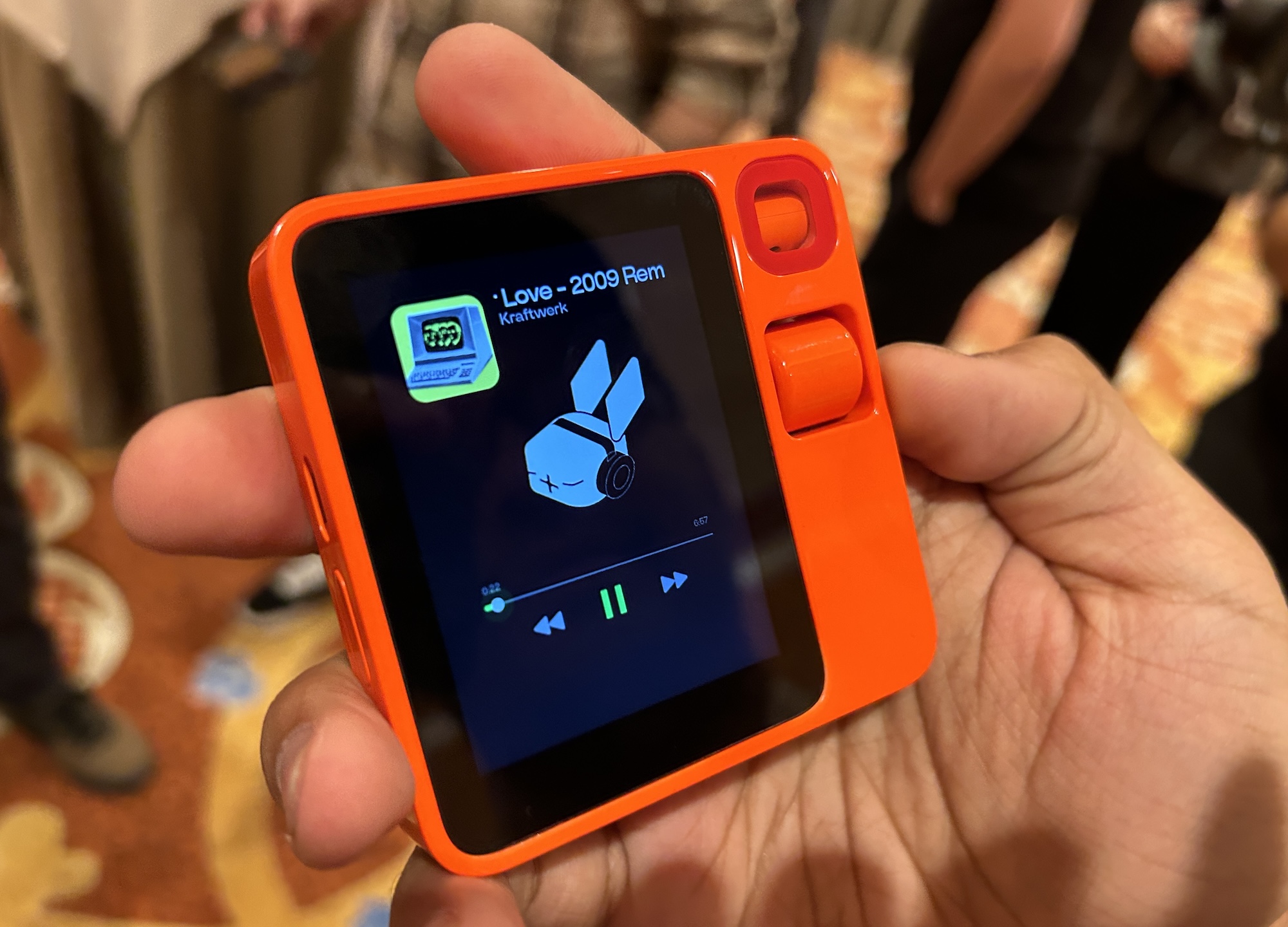 Jesse Lyu dari Rabbit tentang sifat startup 'Tumbuh lebih cepat, atau