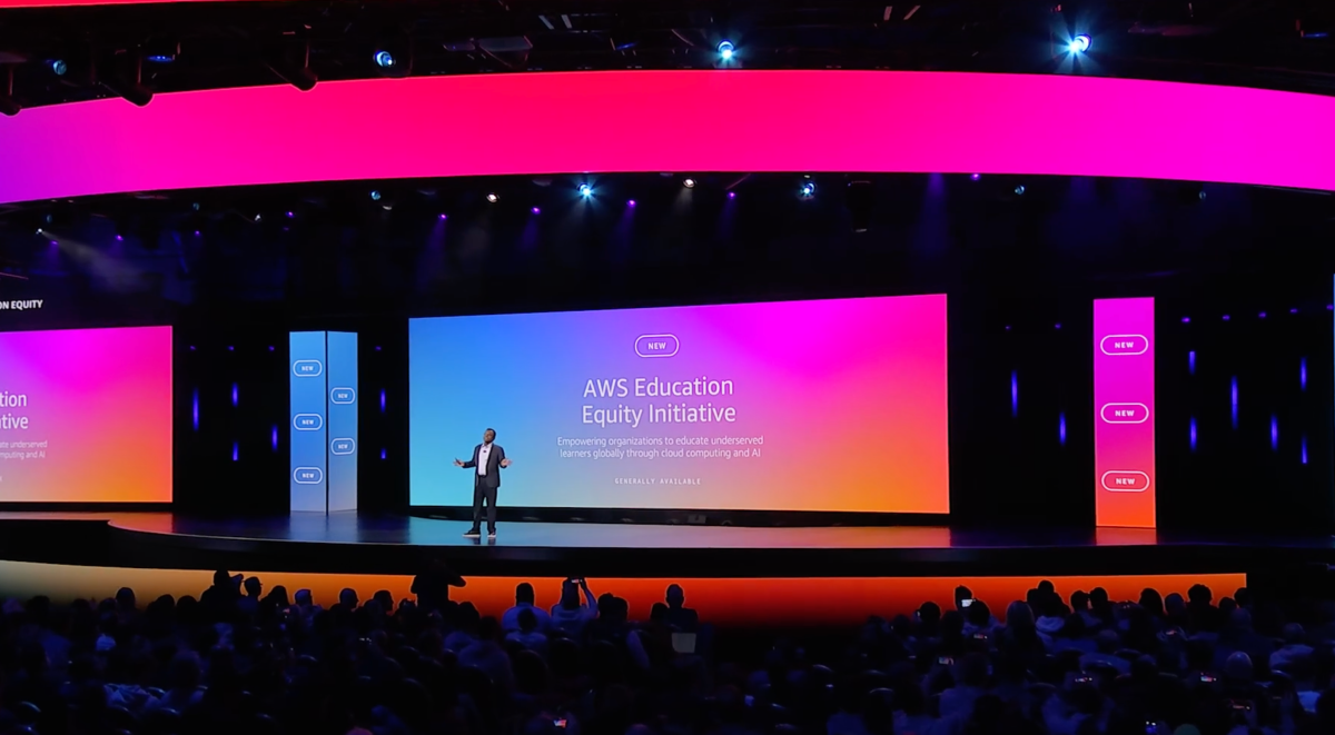 تتعهد AWS بتقديم أرصدة سحابية بقيمة 100 مليون دولار أمريكي لمساعدة المؤسسات التعليمية على بناء أدوات التعلم تتعهد AWS بتقديم أرصدة سحابية بقيمة 100 مليون دولار أمريكي لمساعدة المؤسسات التعليمية على بناء أدوات التعلم