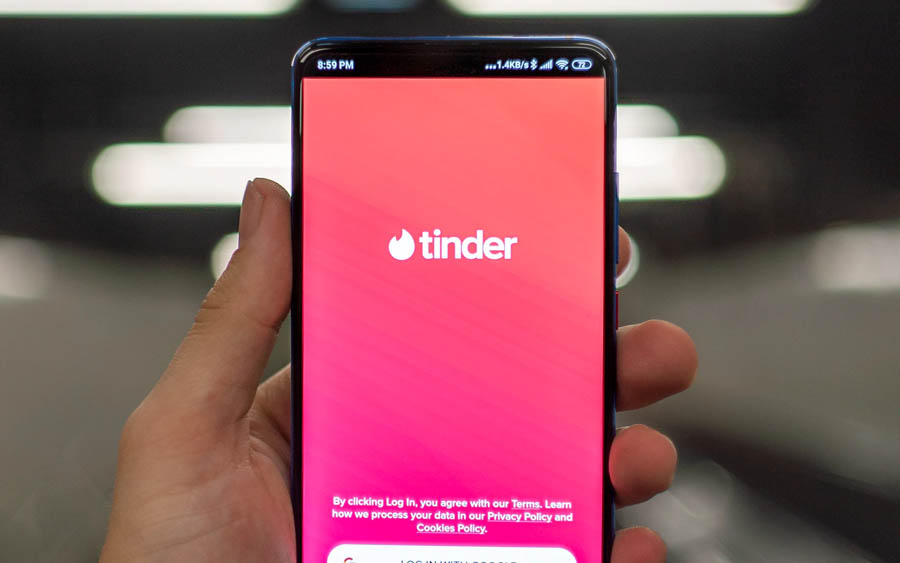 Tinder Match. Chat. Meet. Modern Dating.