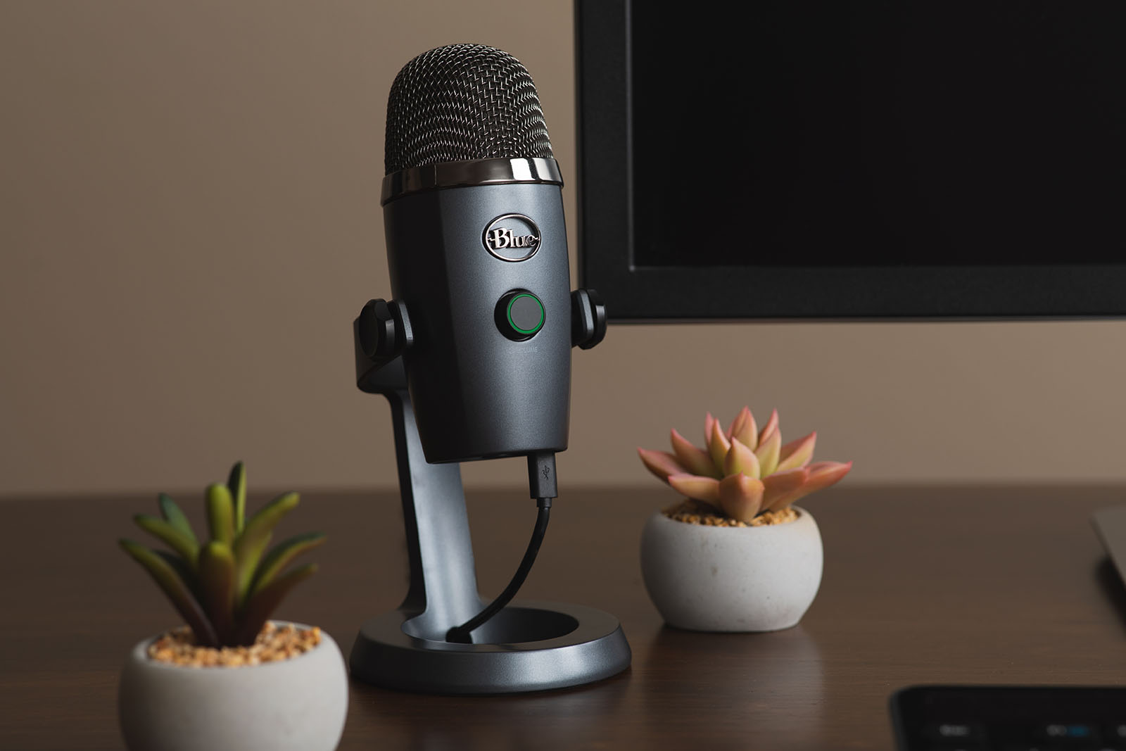 Blue Yeti Scaled Down Yeti Nano An Attractive FullFeatured 99