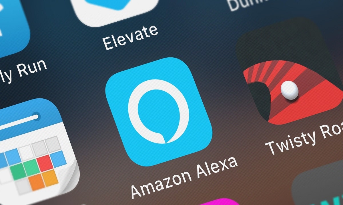 Alexa for iOS updates with a new widget