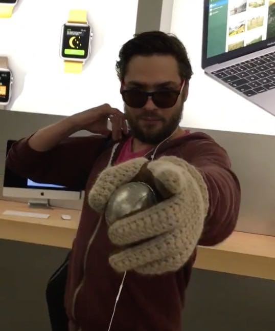 Watch a customer go nuts in an Apple Store and smash iPhones Tech Guide