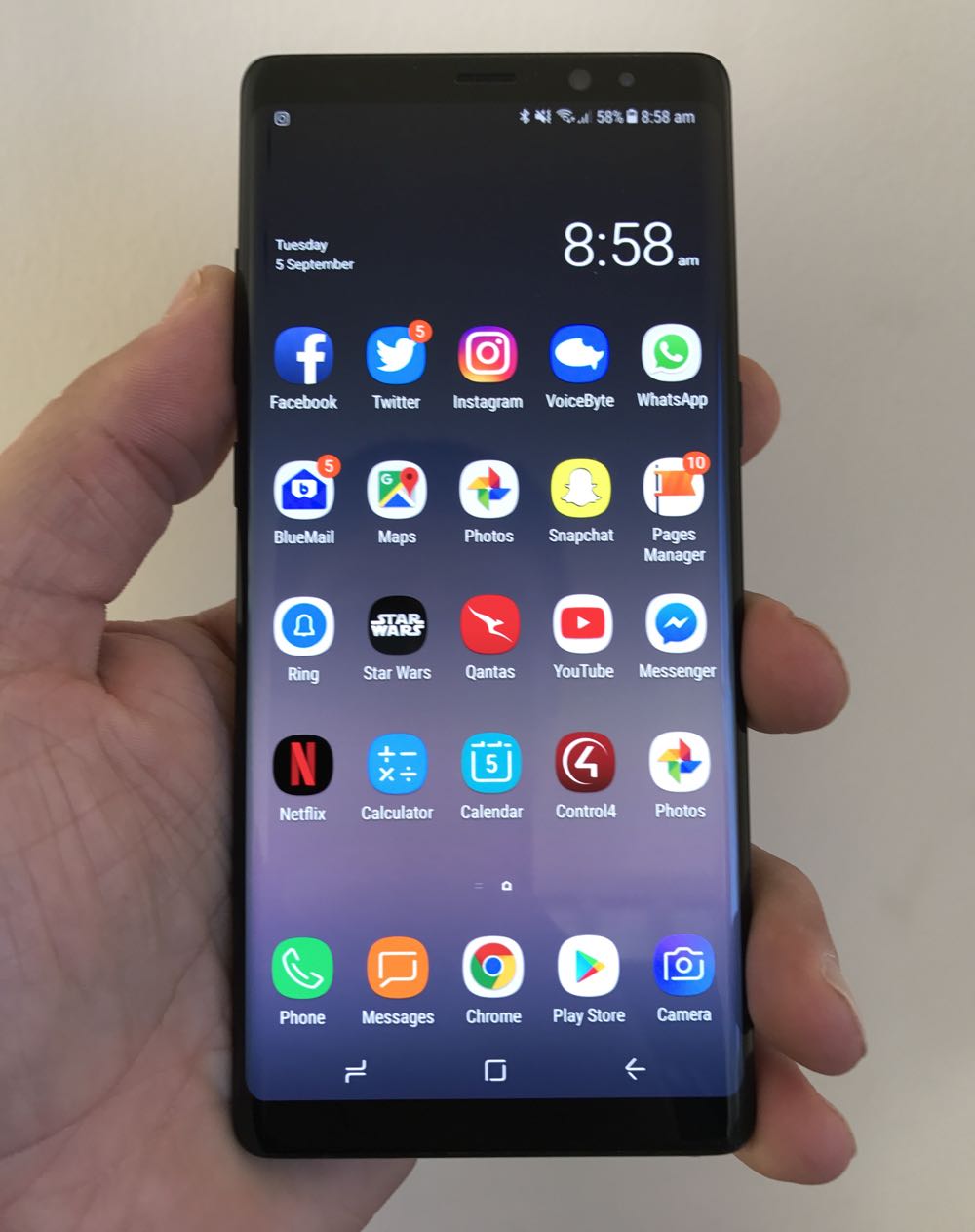 Samsung Galaxy Note8 review a big phone with huge
